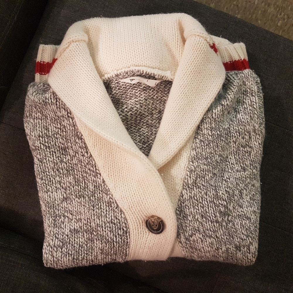 Button sweater - Picture 2 of 3